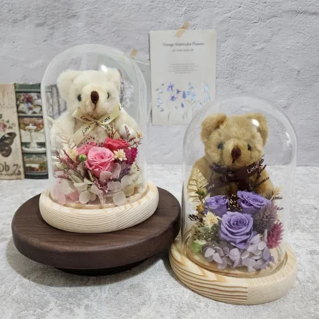 【OSTARA FLORIST 奧斯塔拉花藝】柔美小熊玫瑰玻璃罩鐘(永生花、情人節、生日禮、花禮、交換禮物)