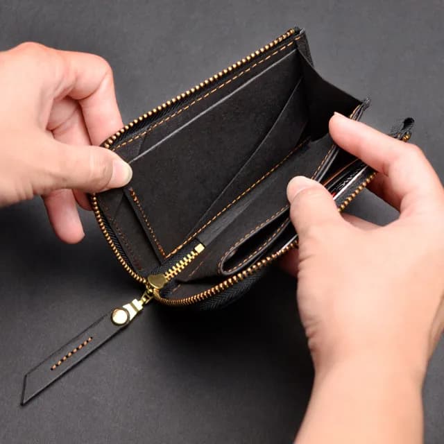 【俬品創意】雙11 L型零錢包_咖啡黑(RFID防盜刷.感應免取卡)