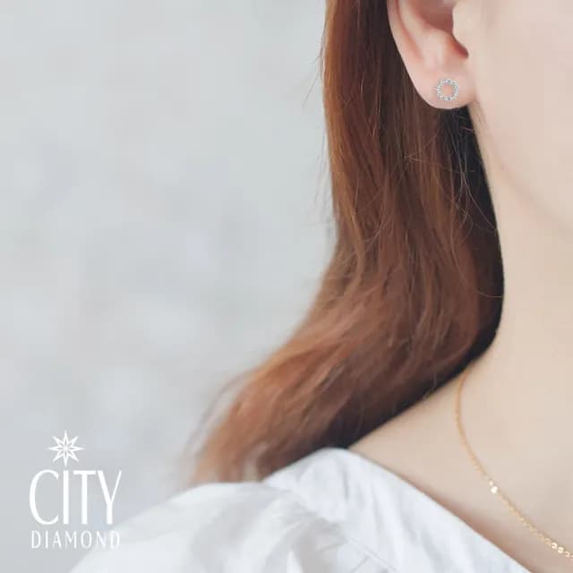 【City Diamond 引雅】『皇家甜甜圈』白K金晶鑽耳環(浮光留影系列)