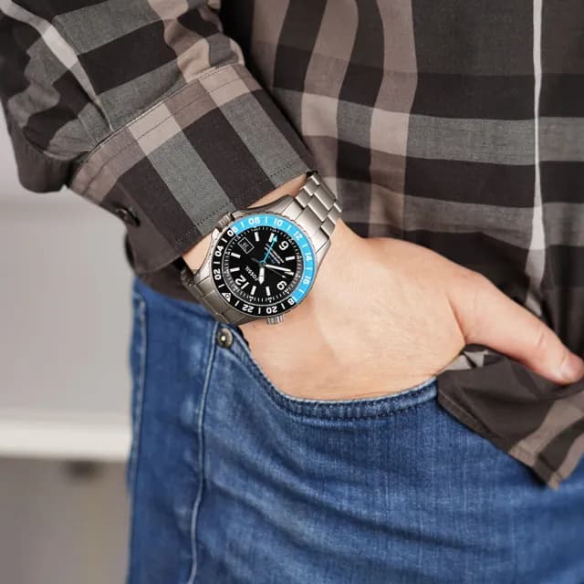 【FOSSIL】GMT 限量鈦金屬200米潛水錶-灰/45mm 禮物 送禮 推薦(LE1100)