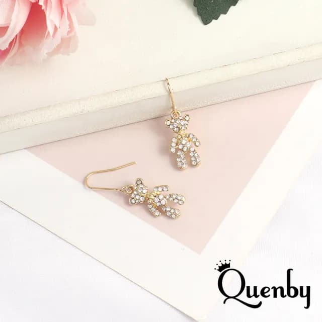 【Quenby】韓國同步俏皮滿鑽小熊耳環/耳針(耳針/飾品/配件) - momo購物網 - 好評推薦 -