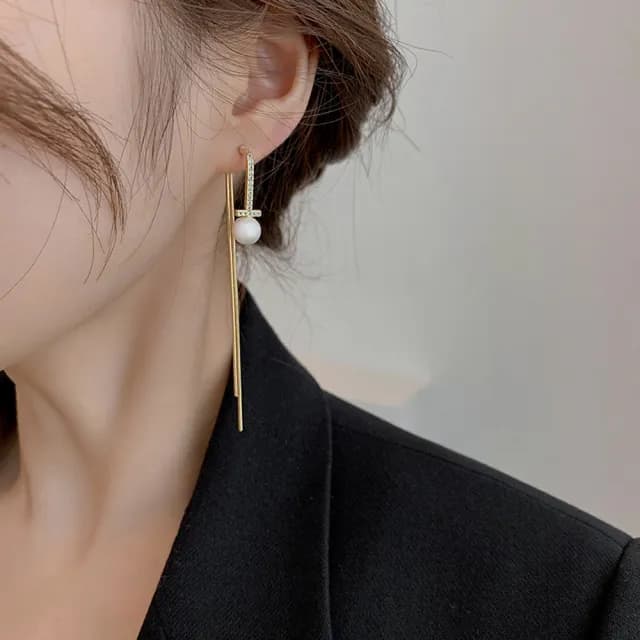 【Quenby】質感美女必備長款珍珠流蘇耳環/耳針(耳針/飾品/配件) - momo購物網 - 好評推薦 -