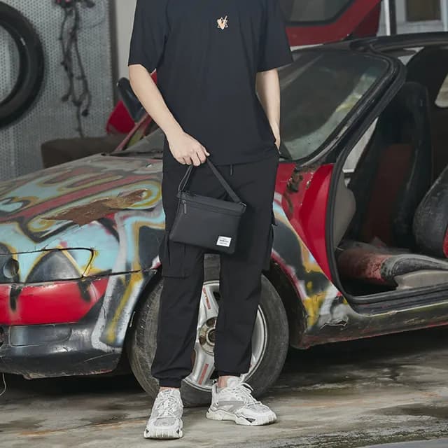 【NEW MAN】父親節禮物 男士小包日系簡休閒隨身包(斜背包)