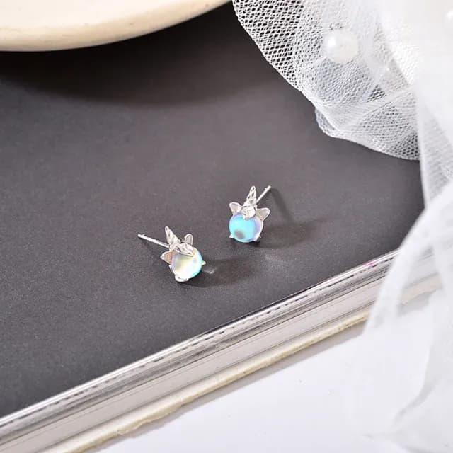 【Umi】可愛獨角獸造型霧面半透明圓珠耳環(日韓時尚潮流銀色女飾品)