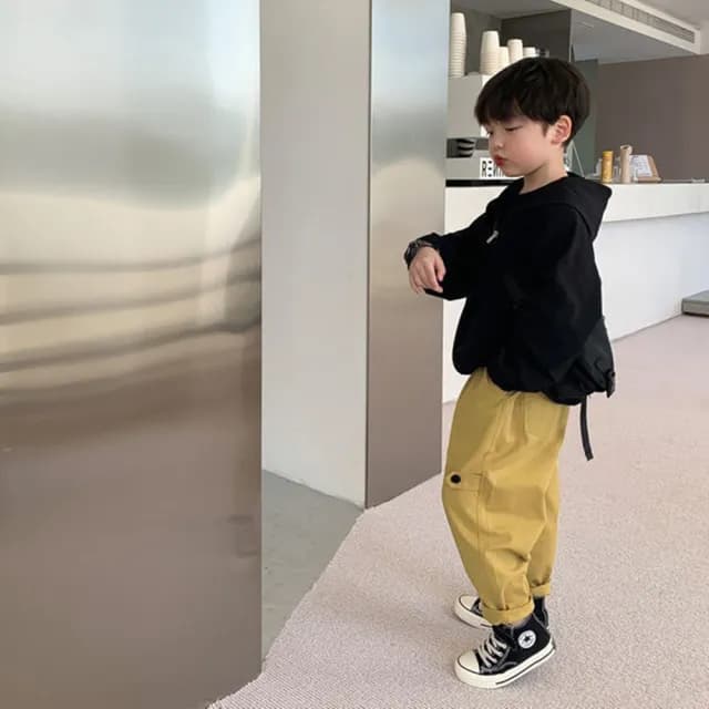 【橘魔法】（零碼出清）側扣造型鬆緊褲頭休閒褲(卡其褲 長褲 褲子 兒童 童裝 大童 中童 男童)