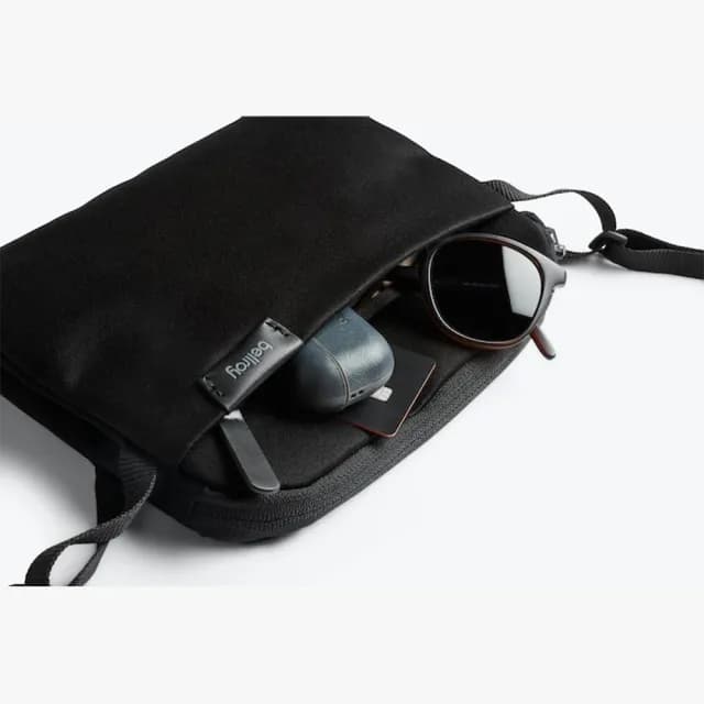 【Bellroy】City Pouch Plus 斜背包 側背包 小包 收納隔層 禮物 送禮 推薦(黑色)