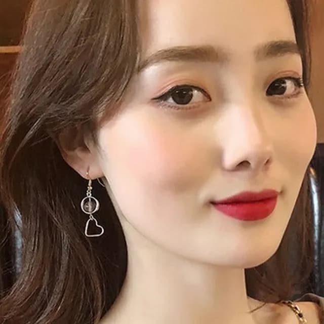 【Golicc】耳環 韓國 時尚感 心型(七夕 情人節 生日 飾品 耳釘 耳飾 耳墜 禮物)