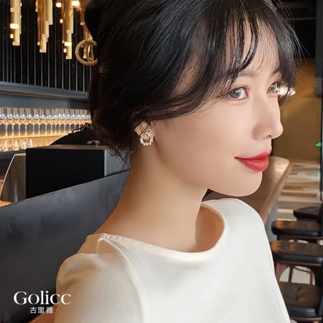 【Golicc】耳環 鑲鑽 蝴蝶(99購物限定 生日 飾品 耳釘 耳飾 耳墜 禮物)