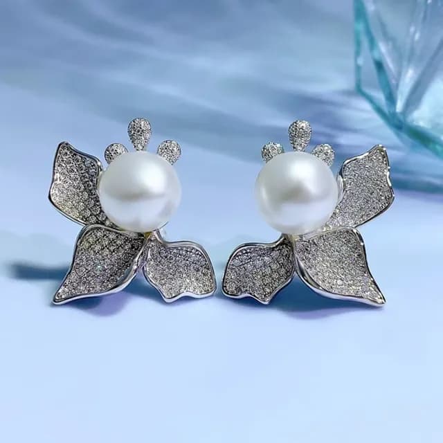 【米蘭精品】現貨+預購 珍珠耳環925純銀耳針(12mm貝珠花形鑲鑽女飾品聖誕節交換禮物74gh29)
