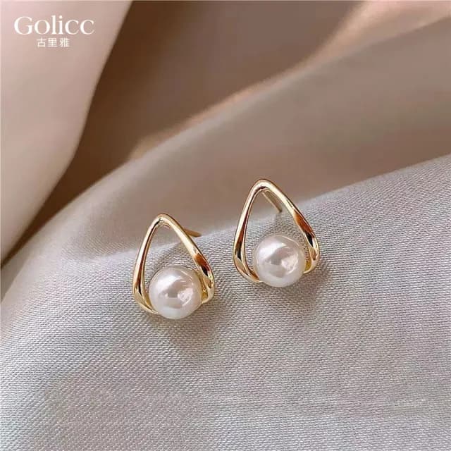 【Golicc】耳環 韓版 三角 水滴 珍珠(七夕 情人節 生日 飾品 耳釘 耳飾 耳墜 禮物)