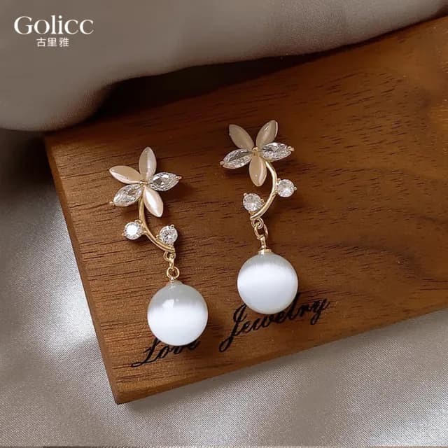 【Golicc】耳環 鋯石 花朵 吊墜(七夕 情人節 生日 飾品 耳釘 耳飾 耳墜 禮物)