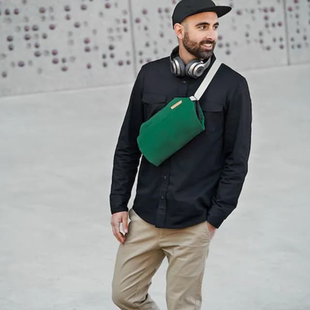 【Bellroy】Sling 出國隨身包 斜背包 小包 禮物 送禮 推薦(灰黑色)