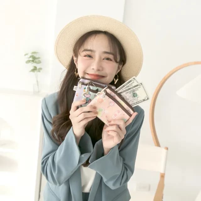 【uma hana】情人節禮物 七夕 喵小酷超實用三分隔收納的三拉大零錢包-2入組(零錢包/票卡包/防水包)