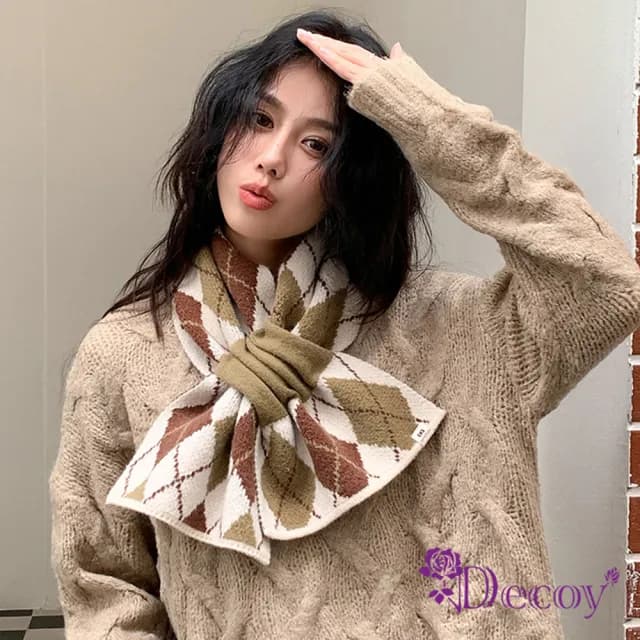 【Decoy】線條菱格＊加厚交叉固定保暖圍巾(顏色可選)