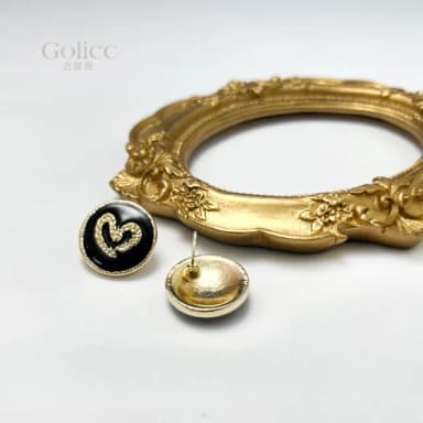 【Golicc】法式 輕奢 復古 愛心 耳釘(母親節 生日 情人節 飾品 耳釘 耳飾 耳墜 禮物)