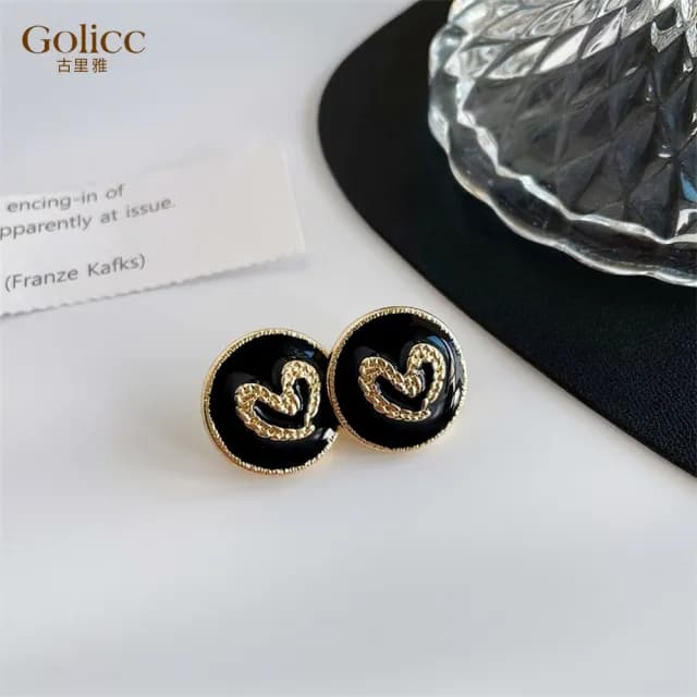 【Golicc】法式 輕奢 復古 愛心 耳釘(七夕 情人節 生日 飾品 耳釘 耳飾 耳墜 禮物)