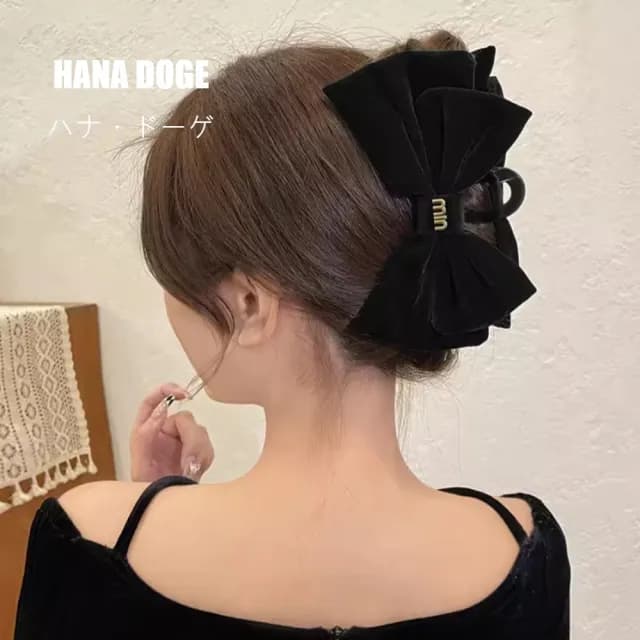 【HANA DOGE ハナ・ドーゲ】絕美古典小香風輕奢感浪漫絲絨蝴蝶結鯊魚夾髮夾(聖誕節禮物.交換禮物)