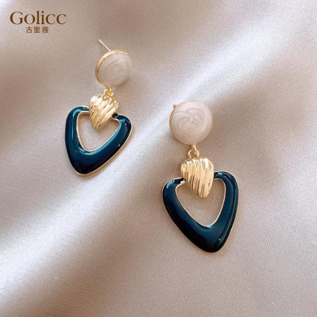 【Golicc】耳環 復古 愛心(618 七夕 情人節 生日 飾品 耳釘 耳飾 耳墜 禮物)