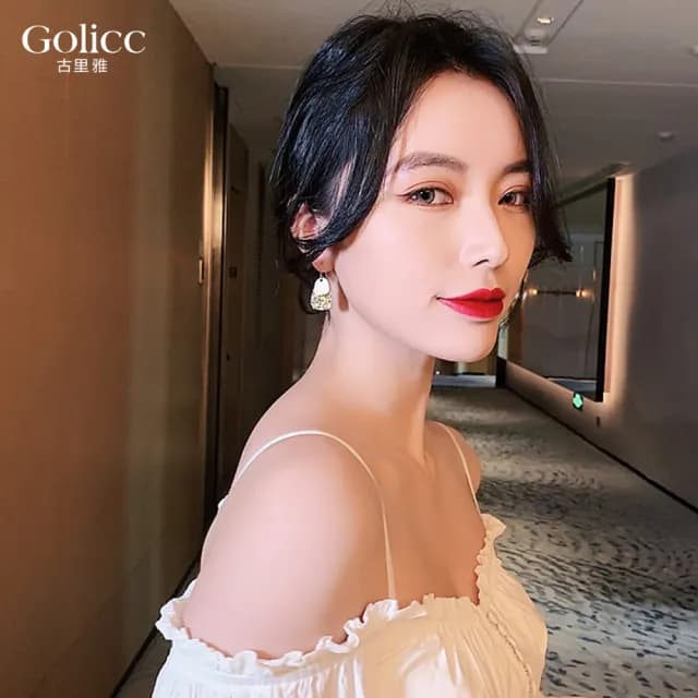 【Golicc】耳環 簡約 亮片(七夕 情人節 生日 飾品 耳釘 耳飾 耳墜 禮物)