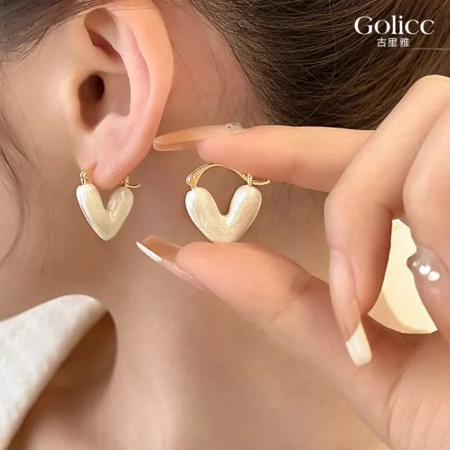 【Golicc】耳環 愛心(七夕 情人節 生日 飾品 耳釘 耳飾 耳墜 禮物)
