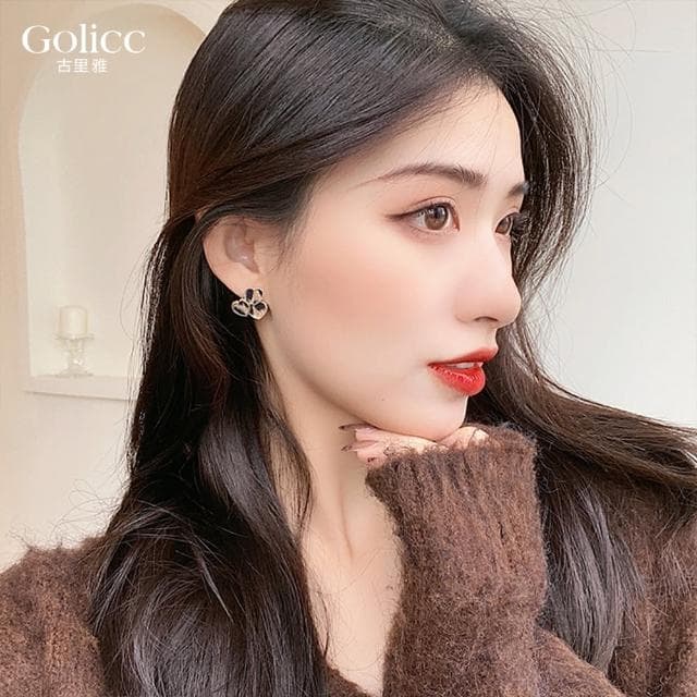 【Golicc】耳環 韓國 復古 豹紋 小愛心(618 七夕 情人節 生日 飾品 耳釘 耳飾 耳墜 禮物)