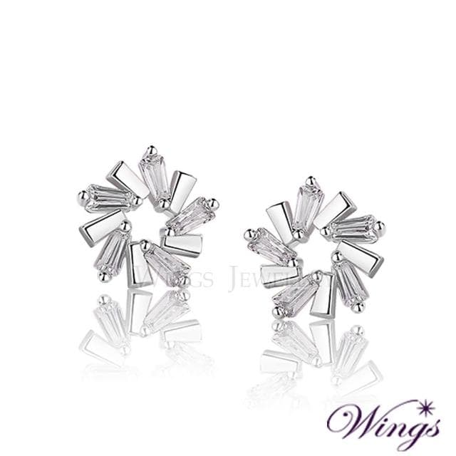 【WINGS】冰雪戀 花式車工擬真鑽耳環(清奢 質感 送禮 禮盒 聖誕 聖誕禮物 交換禮物)