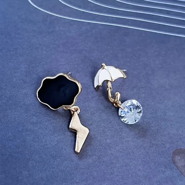 【Golicc】耳環 韓版 創意 雲朵 雨傘(七夕 情人節 生日 飾品 耳釘 耳飾 耳墜 禮物)