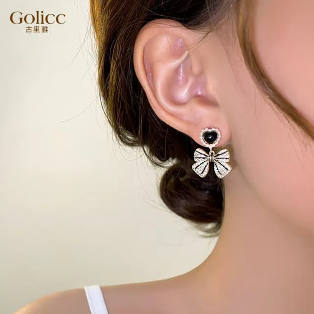 【Golicc】耳環 珍珠 蝴蝶結(七夕 情人節 生日 飾品 耳釘 耳飾 耳墜 禮物)