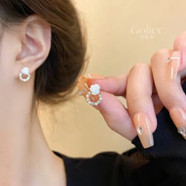 【Golicc】耳環 韓國 小巧 花朵 珍珠(母親節 生日 情人節 飾品 耳釘 耳飾 耳墜 禮物)