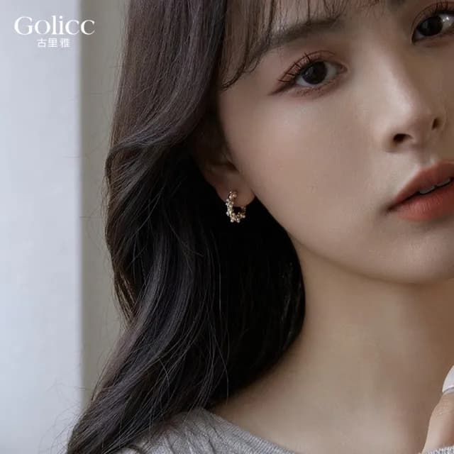 【Golicc】耳環 韓國 輕奢 纏繞 珍珠(七夕 情人節 生日 飾品 耳釘 耳飾 耳墜 禮物)
