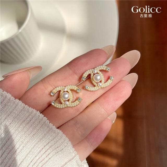【Golicc】耳環 小香風 鑲鑽 珍珠(618 七夕 情人節 生日 飾品 耳釘 耳飾 耳墜 禮物)