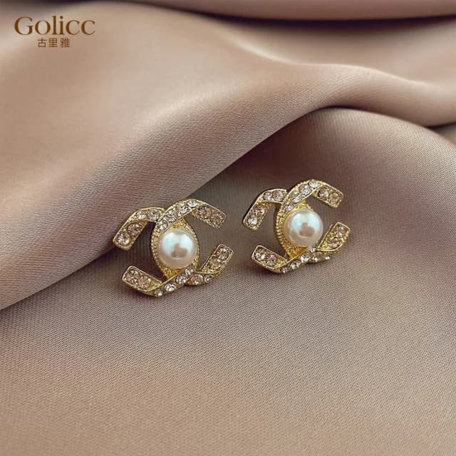 【Golicc】耳環 小香風 鑲鑽 珍珠(七夕 情人節 生日 飾品 耳釘 耳飾 耳墜 禮物)