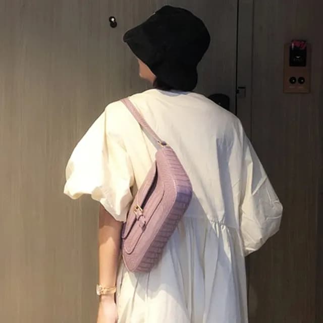 【LEESA】情人節禮物 鱷魚紋腋下包\女生包包\女士包包\PARTY包\晚宴包\高品質\歐美\肩背包\單肩包女\黑色包