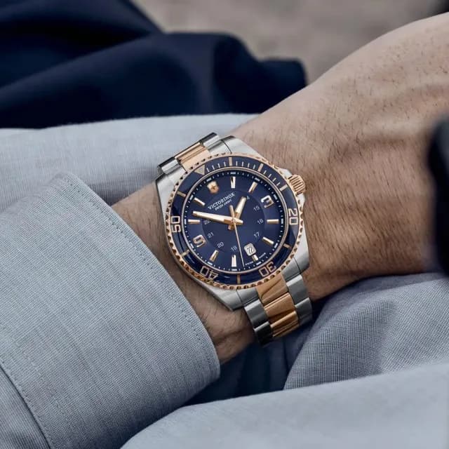 【VICTORINOX 瑞士維氏】Maverick 經典時尚石英腕錶 畢業禮物 送禮 推薦(VISA-241950)