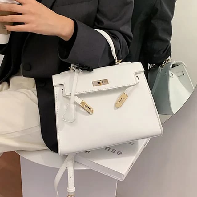 【LEESA】情人節禮物 皮革包包\鎖頭包\包包女\斜背包女生\女生側背包\女士包包\韓國包包\百搭包包\精品包包