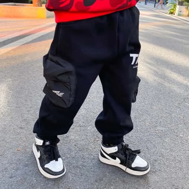 【橘魔法】側邊滑面口袋不倒絨鬆緊褲頭縮口長褲(大童 棉褲 男童 長褲 縮口褲 童裝 褲子 童裝)