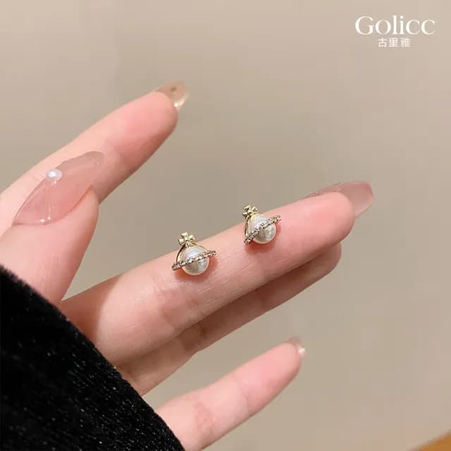 【Golicc】耳環 氣質微鑲 十字架 珍珠(七夕 情人節 生日 飾品 耳釘 耳飾 耳墜 禮物)