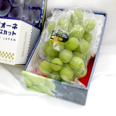 【WANG 蔬果】日本岡山縣晴王麝香葡萄1房禮盒x1盒(600-700g/串)(中秋禮盒)
