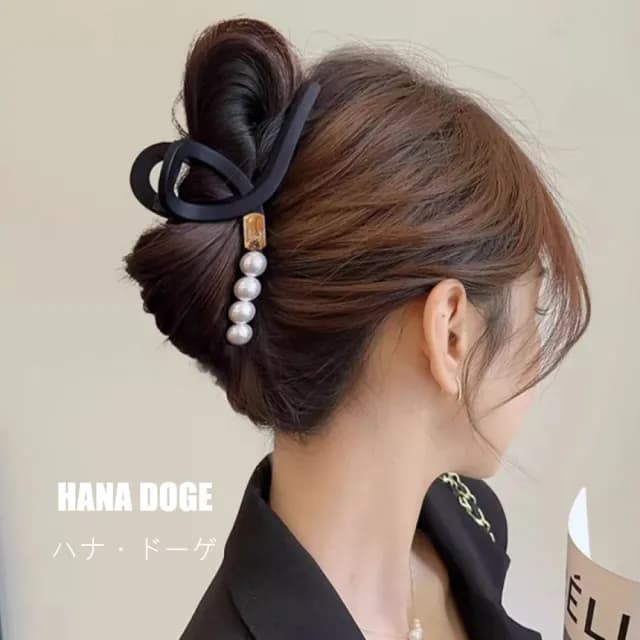 【HANA DOGE ハナ・ドーゲ】復古赫本小香風絕美高質感磨砂霧面珍珠交叉鯊魚夾髮夾(聖誕節禮物.交換禮物)