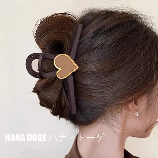 【HANA DOGE ハナ・ドーゲ】復古赫本小香風絕美高質感磨砂霧面珍珠交叉鯊魚夾髮夾(聖誕節禮物.交換禮物)