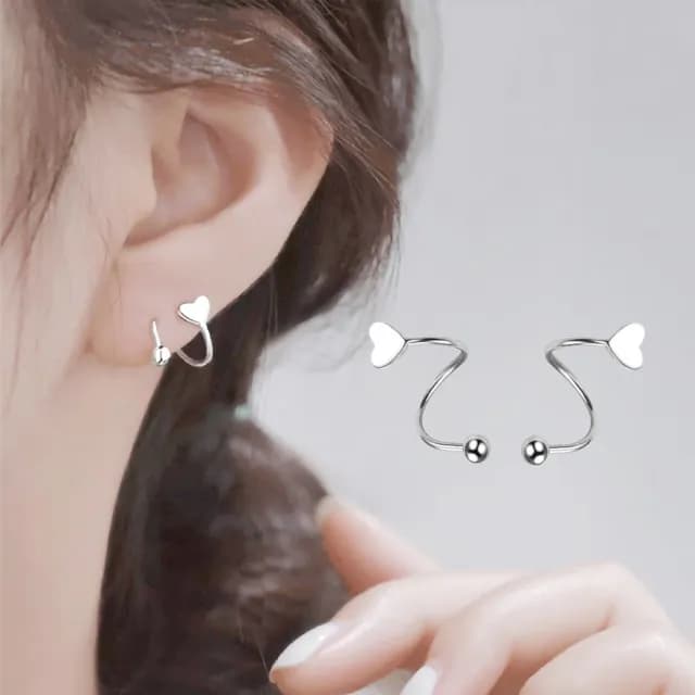 【飾品配件】s925純銀高級感愛心耳釘(耳環 韓版 耳扣 耳墜 飾品 簡約 幾何設計 時尚 耳朵配件 耳飾 禮物)