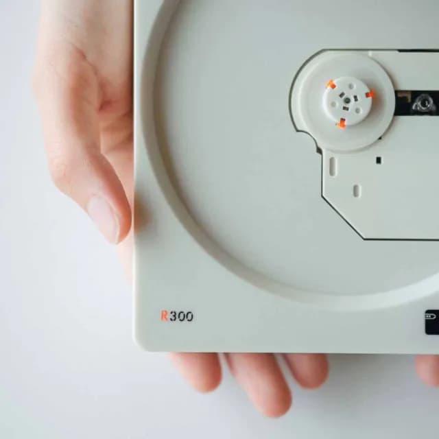 【賽塔林 Syitren 台灣總代理】高音質/便攜式/可連結藍芽耳機喇叭/CD播放器/CD機(四色可選/保固一年/R300)