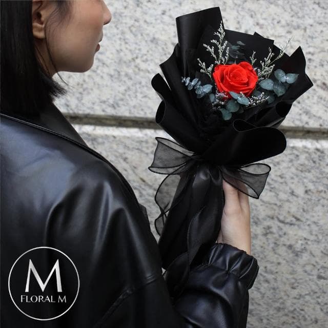 【Floral M】La Rose黑色浪漫永生玫瑰花束(乾燥花/情人節花束/告白禮物/玫瑰花束/求婚/永生花/花禮/玫瑰花)