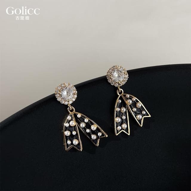 【Golicc】耳環 法式復古 黑色花朵(618 七夕 情人節 生日 飾品 耳釘 耳飾 耳墜 禮物)