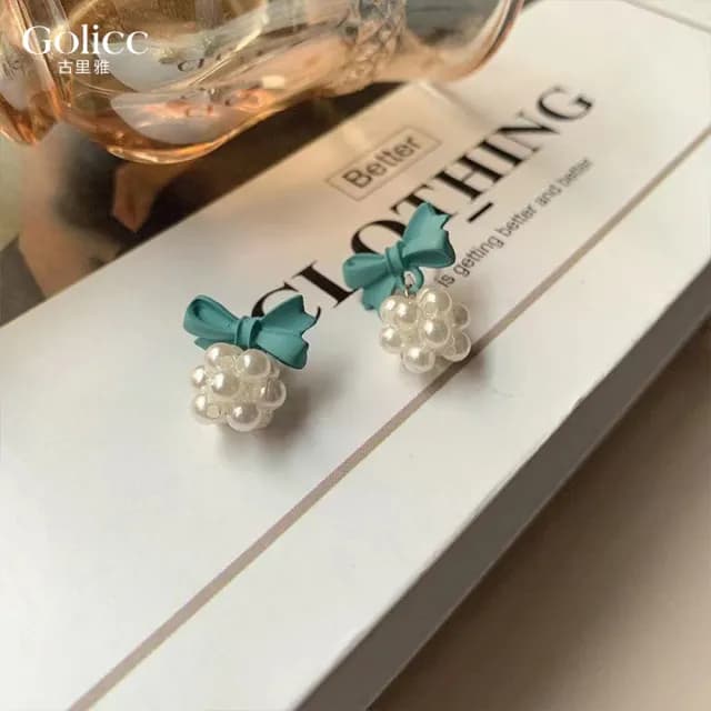 【Golicc】耳環 可愛珍珠 蝴蝶結 銀針耳環(七夕 情人節 生日 飾品 耳釘 耳飾 耳墜 禮物)