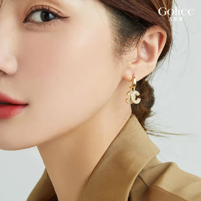 【Golicc】耳環 動人雙C 精緻鋯石(雙11 聖誕節 生日 飾品 耳釘 耳飾 耳墜 禮物)