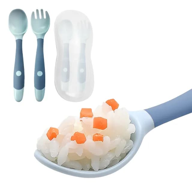 【媽咪必備】兒童可彎式學習餐具-附收納盒(食品級矽膠 學吃飯 嬰兒 寶寶 湯匙 叉子 訓練餐具 副食品)