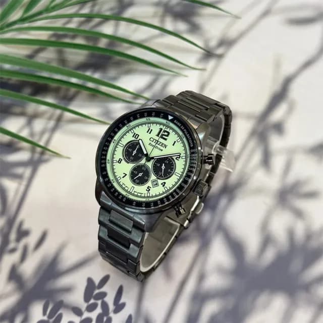 【CITIZEN 星辰】Chronograph 計時系列 CA4507-84X 宇宙計型 熊貓 迪通拿款 光動能 日期 真三眼 石英 手錶