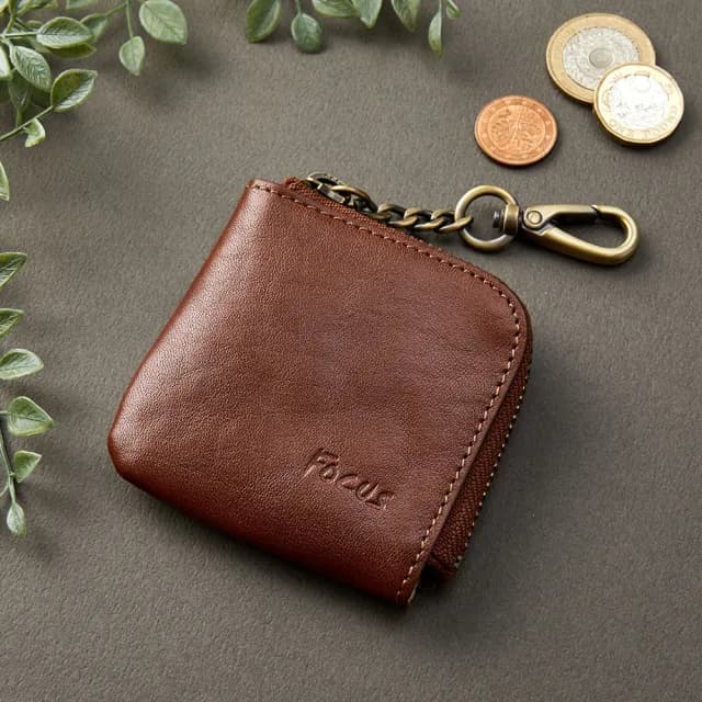 【FOCUS】經典原皮迷你方形拉鍊零錢包/復古小錢包(真皮包包 真皮零錢包FTA0092)
