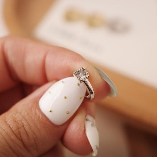 【UME.Acce】情人節禮物 方形單鑽耳扣純銀耳環(S925純銀耳環 純銀 全純銀 純銀耳環 耳扣耳環 方形 單鑽)